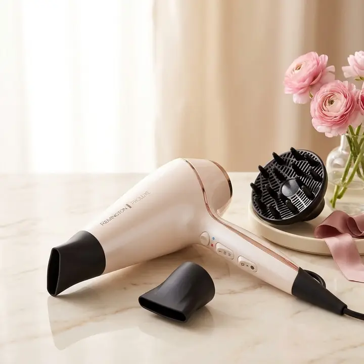 Miniatyr: Remington PROluxe AC9140 hårtork på marmorbord med diffusor