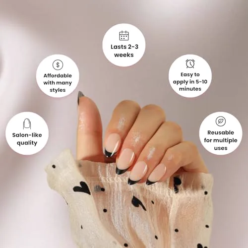 Miniatyr: Press-on naglar applicerade för salongslook hemma