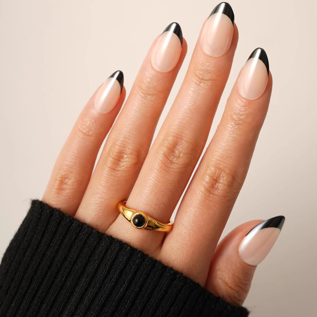 Press-on naglar Classic Black French